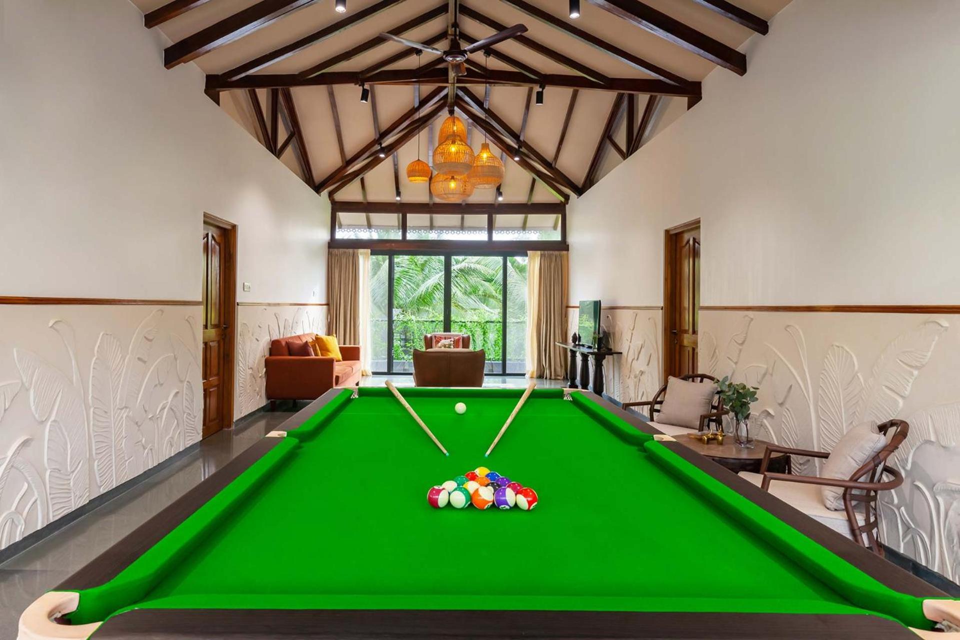 Villa Sereno By Stayvista - An Elegant And Entertaining Retreat Featuring A Swimming Pool, Outdoor Jacuzzi, Modern Interiors, And A Snooker Table آليباغ المظهر الخارجي الصورة