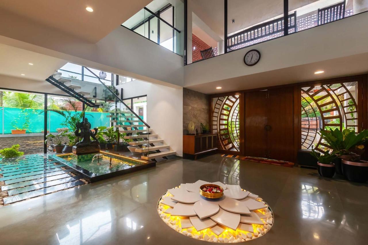 Villa Sereno By Stayvista - An Elegant And Entertaining Retreat Featuring A Swimming Pool, Outdoor Jacuzzi, Modern Interiors, And A Snooker Table آليباغ المظهر الخارجي الصورة