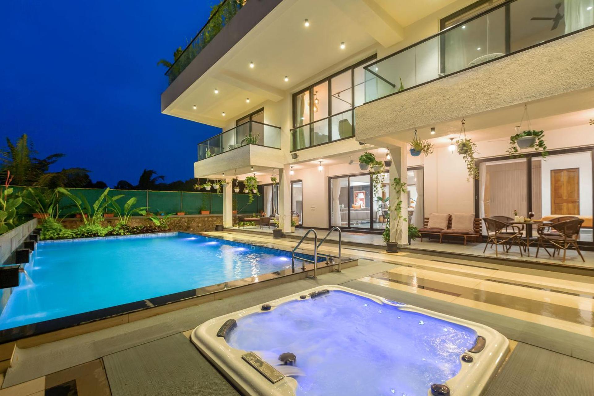 Villa Sereno By Stayvista - An Elegant And Entertaining Retreat Featuring A Swimming Pool, Outdoor Jacuzzi, Modern Interiors, And A Snooker Table آليباغ المظهر الخارجي الصورة